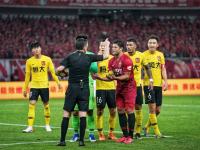 lol竞猜大厅 -法甲赛程吃紧，广州队今夜回应争议，话题不断，更衣室氛围转暖(法国杯赛程比分表)