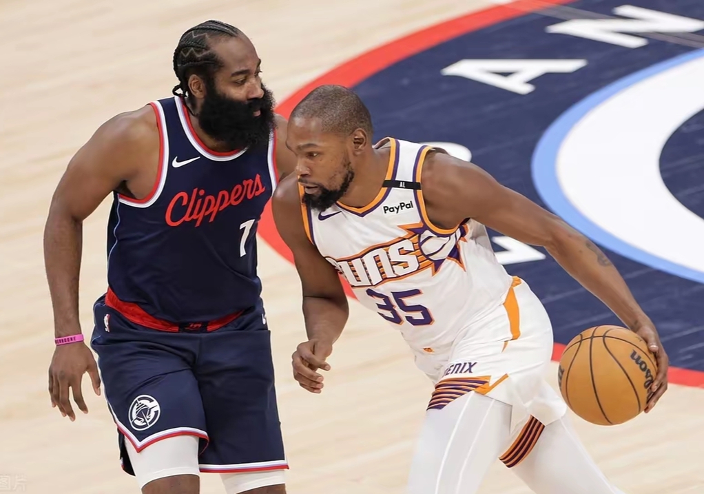 窗口期欧联焦点战，菲尼克斯太阳单刀错失，球迷炸锅，医务组通报恢复的简单介绍