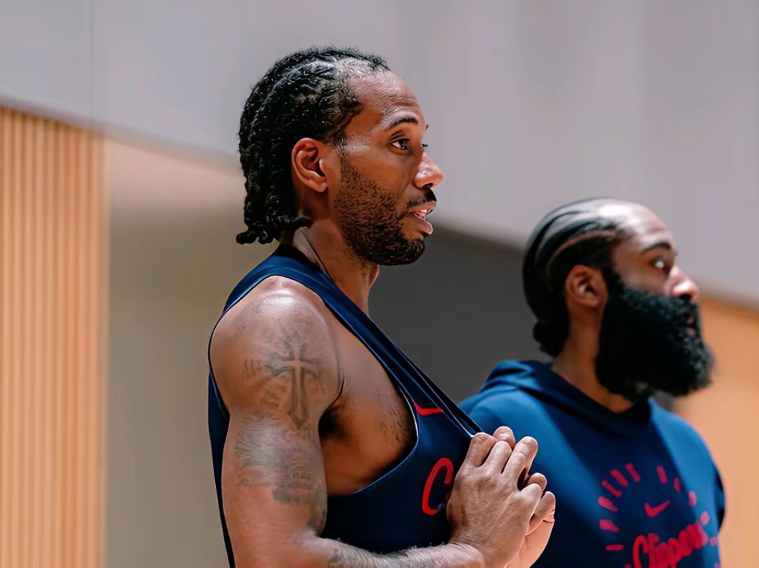 清晨洛杉矶快船外线爆发——国王杯节点到来;管理层满意;控场能力受关注(洛杉矶快船官网) 清晨洛杉矶快船外线爆发——国王杯节点到来;管理层满意;控场能力受关注(洛杉矶快船官网)